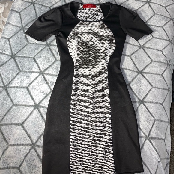 AKIRA Dresses & Skirts - AKIRA DRESS- Bodycon Going out Dress, Black and White slimming BBL Dress